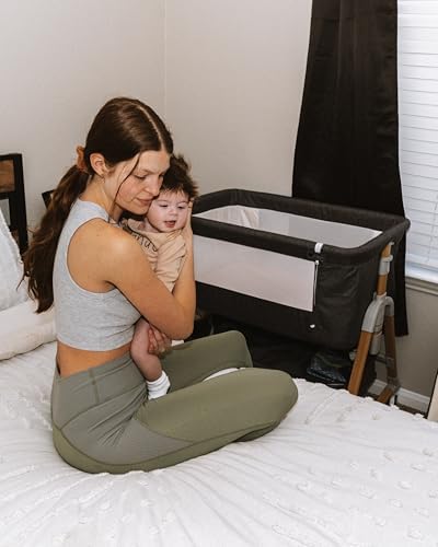HARPPA 3 in 1 Cuddly Bassinet with Mattress and Wheels