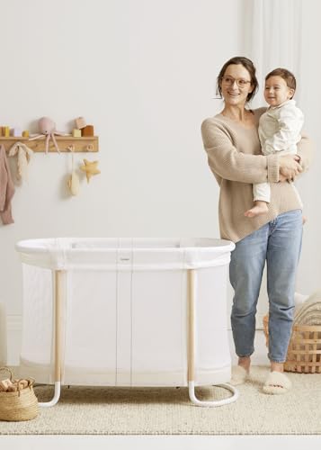 BabyBjrn 2-in-1 Crib and Bassinet with Mesh Siding and Organic Sheet