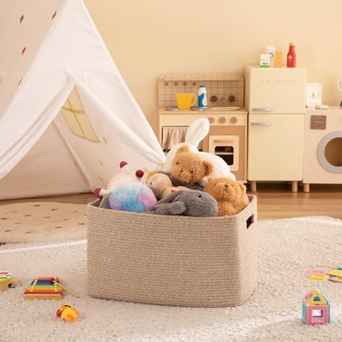 OIAHOMY 75L Woven Blanket Basket with Handle 1