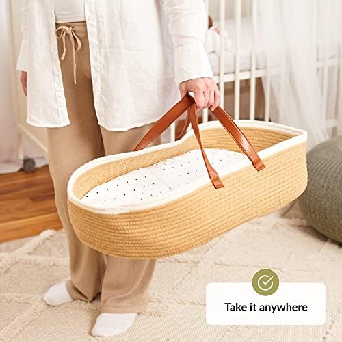 LittleLaughs Moses Basket with Muslin Blanket